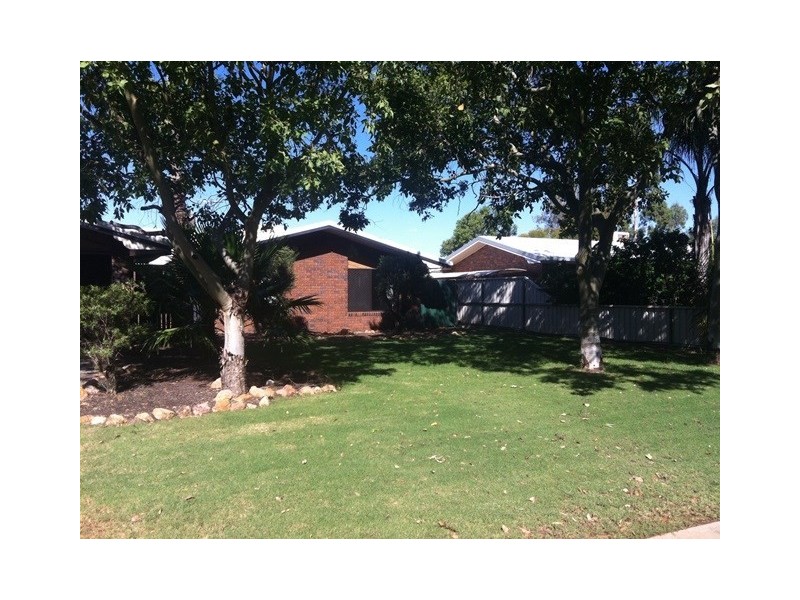 16 marsden Court, Roma QLD 4455