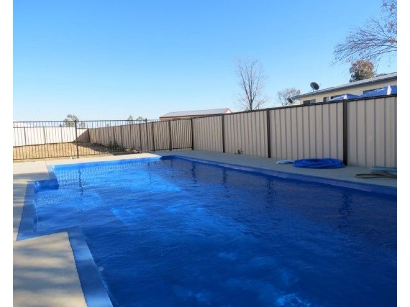 12 Lockyer Crescent, Roma QLD 4455