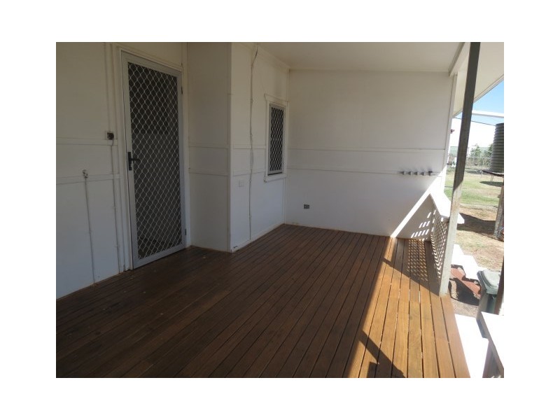 23 Timbury Street, Roma QLD 4455