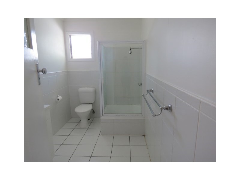 128 Currey Street, Roma QLD 4455