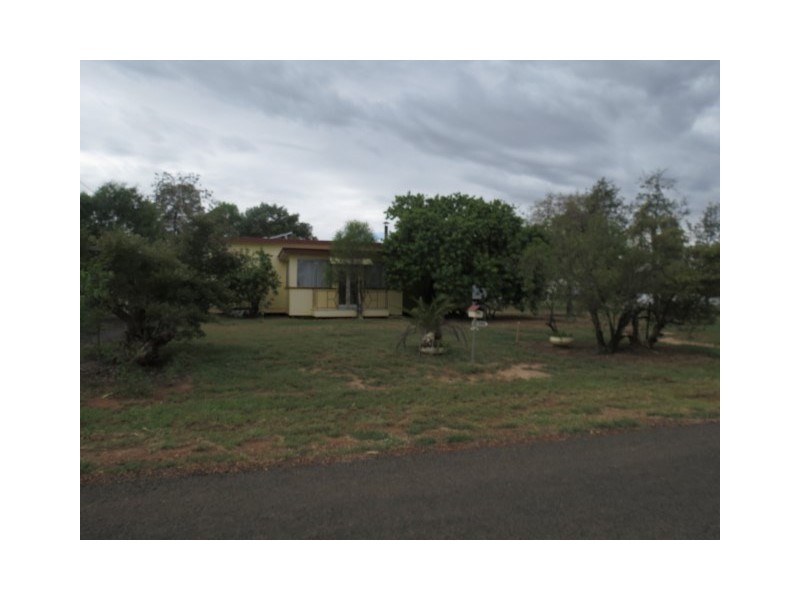 23 Derry Street, Roma QLD 4455