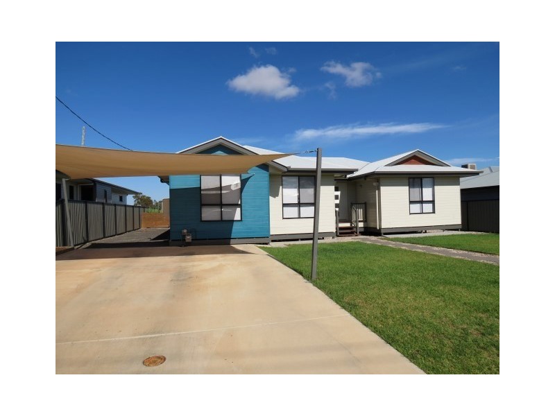 37 Robusta Drive, Roma QLD 4455