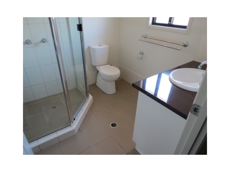 37 Robusta Drive, Roma QLD 4455
