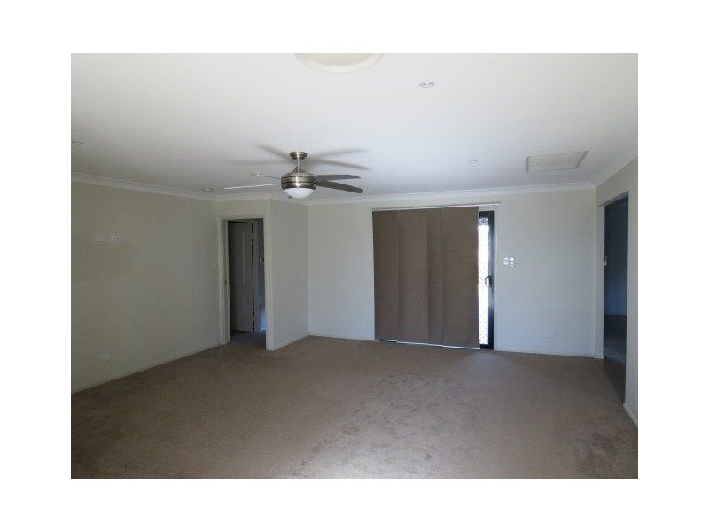 37 Robusta Drive, Roma QLD 4455