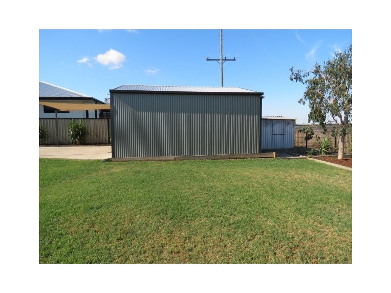 37 Robusta Drive, Roma QLD 4455