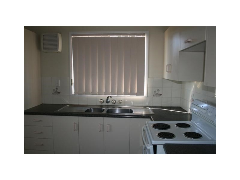 6 Fowles Street, Roma QLD 4455