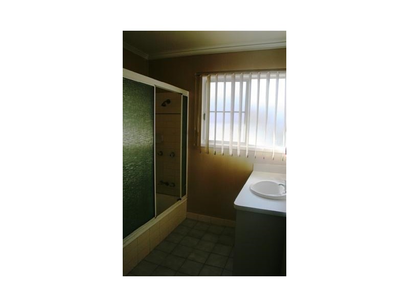 6 Fowles Street, Roma QLD 4455