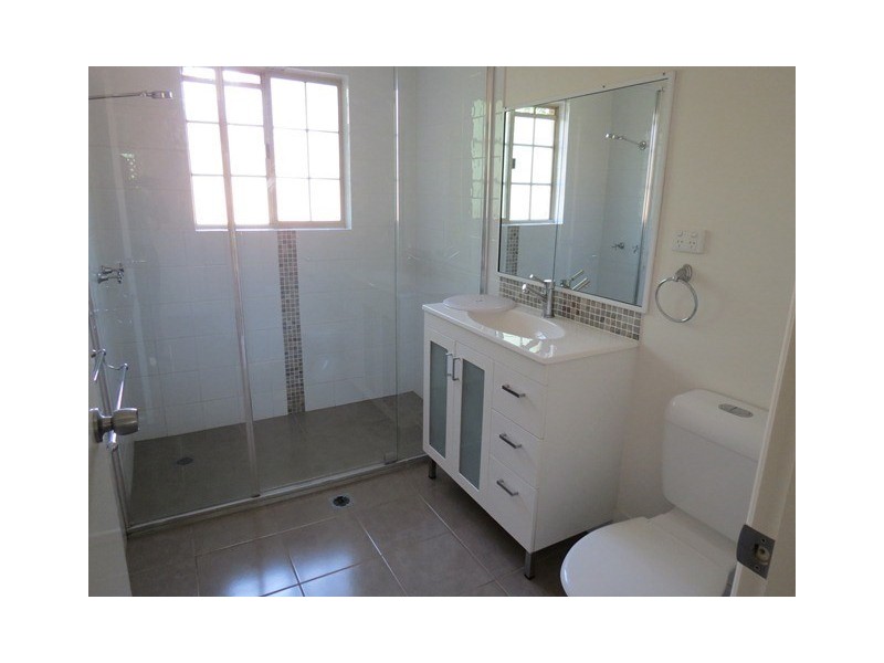 25 Alexander Avenue, Roma QLD 4455