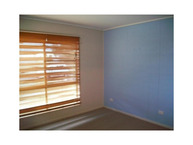 30 Luff Street, Roma QLD 4455