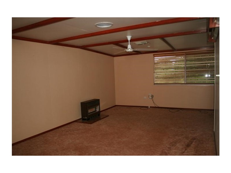 12 Phillip, Roma QLD 4455