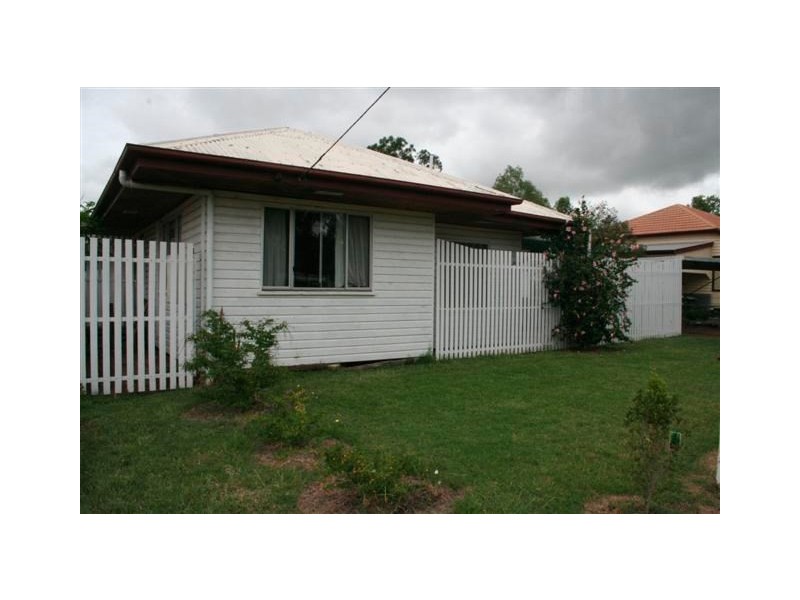11 Major Street, Roma QLD 4455