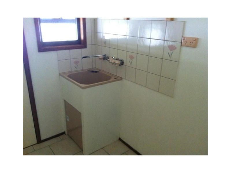 25 Powell, Roma QLD 4455