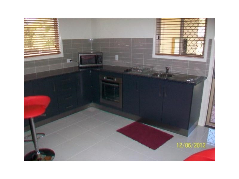 39 Northern Road, Roma QLD 4455