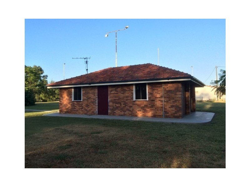 13-21 Northern Road, Roma QLD 4455