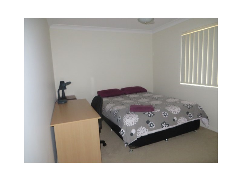 16 Courtney Street, Roma QLD 4455