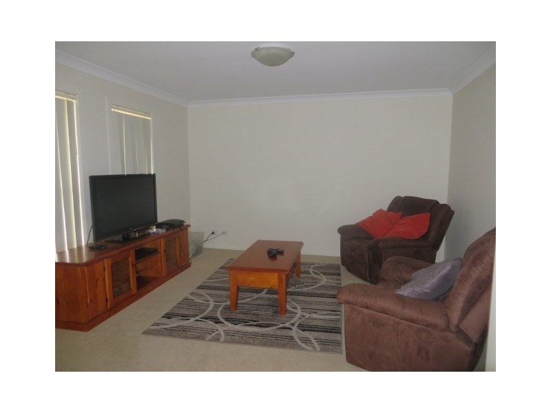 16 Courtney Street, Roma QLD 4455