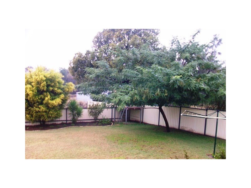 232 Edwardes Street, Roma QLD 4455