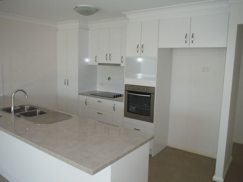 12 Bassett Court, Roma QLD 4455