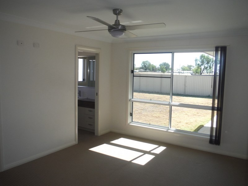 12 Bassett Court, Roma QLD 4455