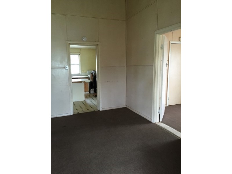 38 Raglan Street, Roma QLD 4455