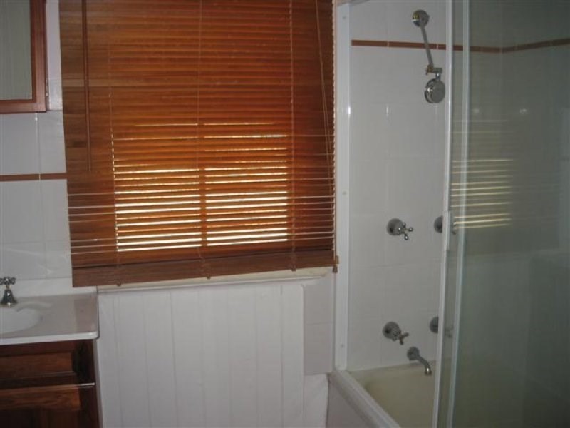 8 Mayne Street, Roma QLD 4455