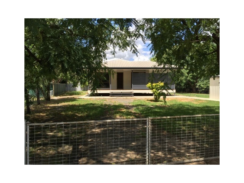 118a Charles Street, Roma QLD 4455