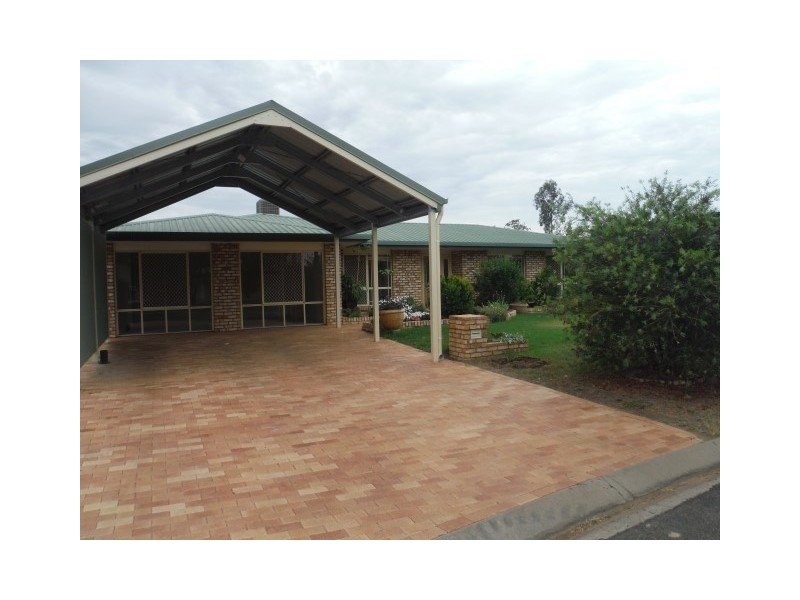 5 Madison Terrace, Roma QLD 4455