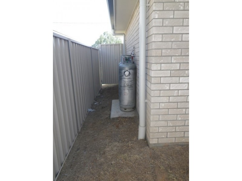 23 Ivy Street, Roma QLD 4455