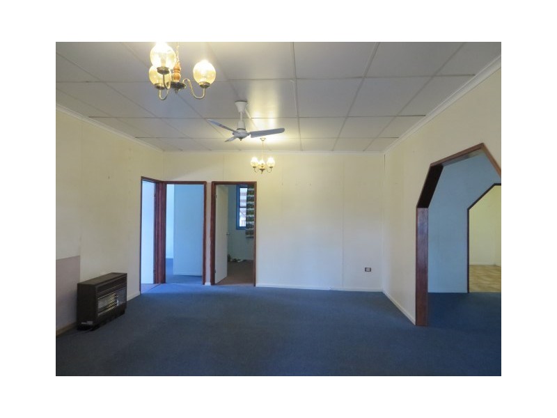 109 Charles Street, Roma QLD 4455