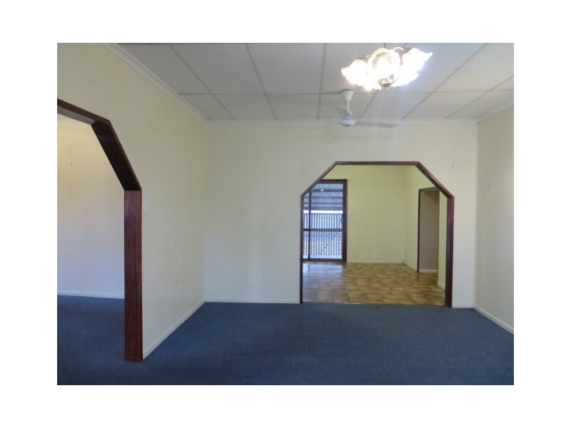 109 Charles Street, Roma QLD 4455
