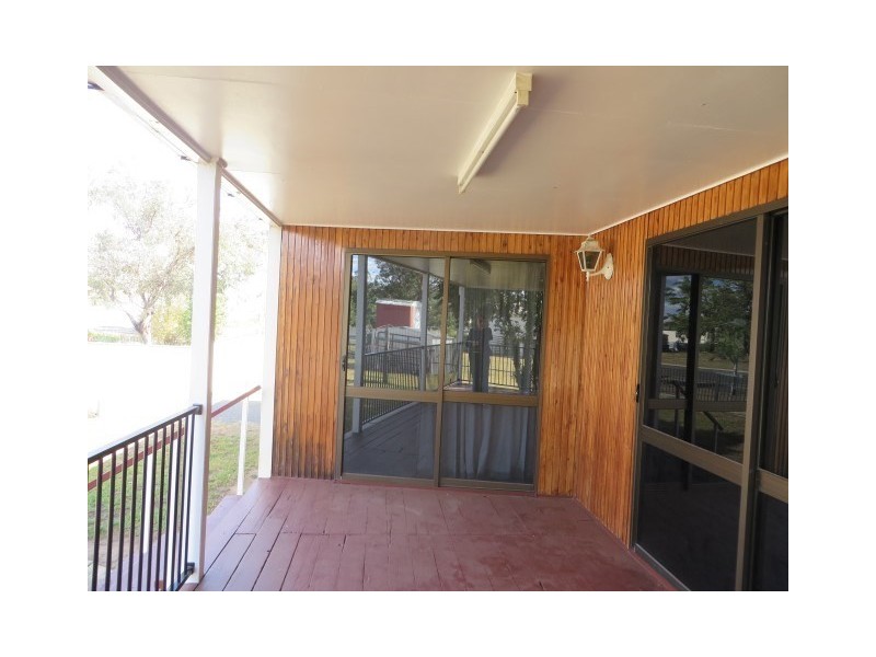 109 Charles Street, Roma QLD 4455