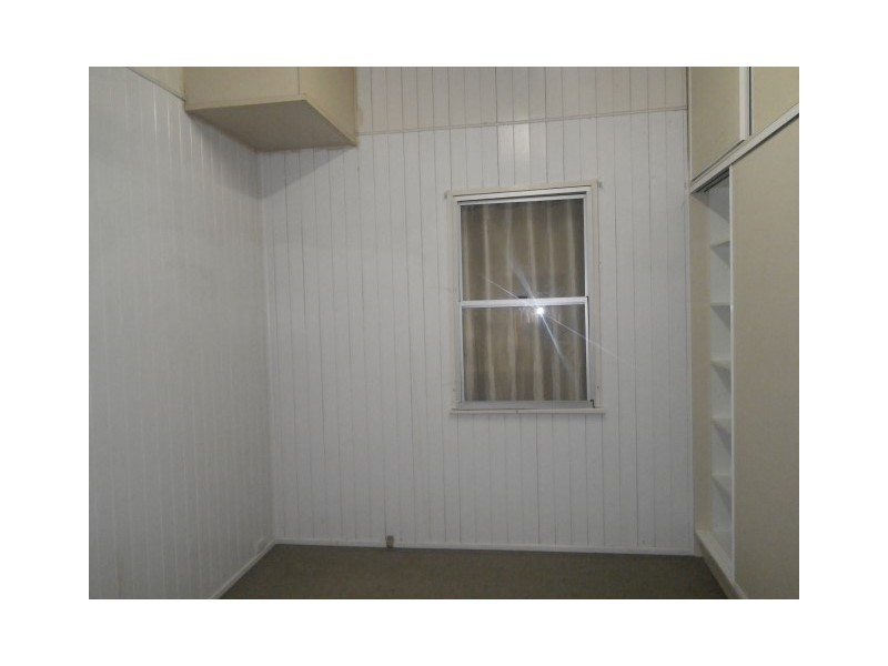 114 Northern Road, Roma QLD 4455