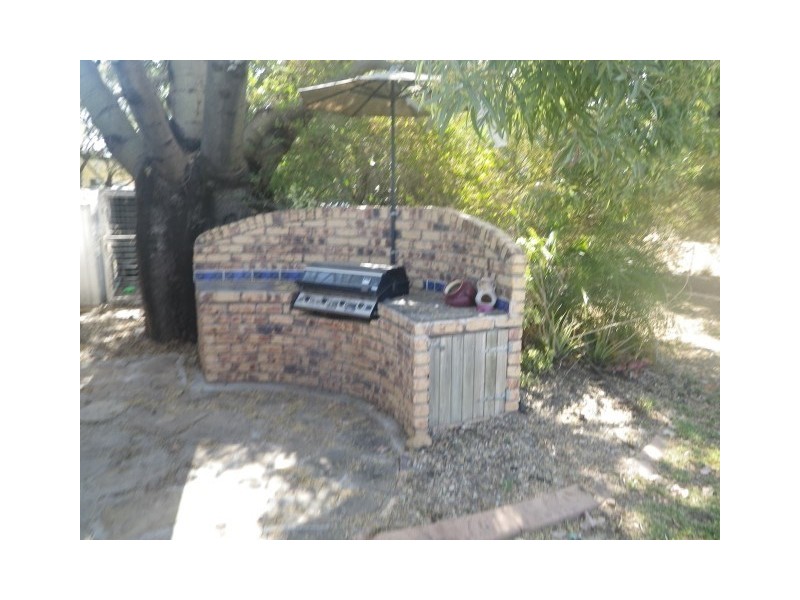 114 Northern Road, Roma QLD 4455