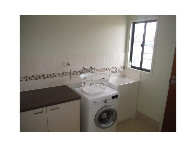 64 Hawthorne Street, Roma QLD 4455