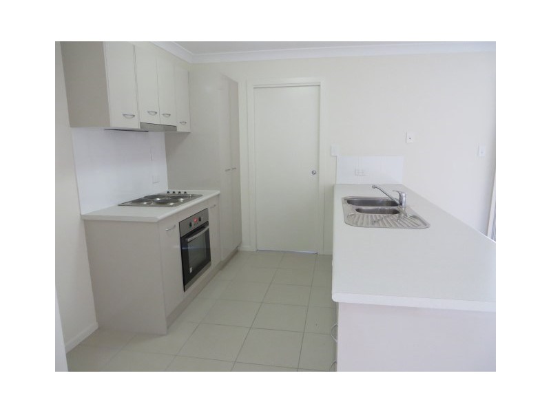 18 Courtney Street, Roma QLD 4455