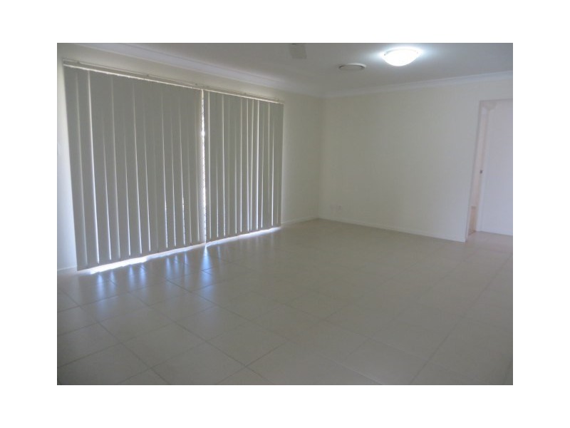 18 Courtney Street, Roma QLD 4455