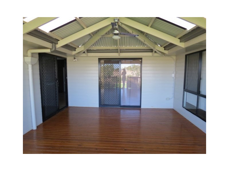 37 Robusta Drive, Roma QLD 4455