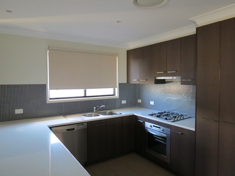 37 Robusta Drive, Roma QLD 4455