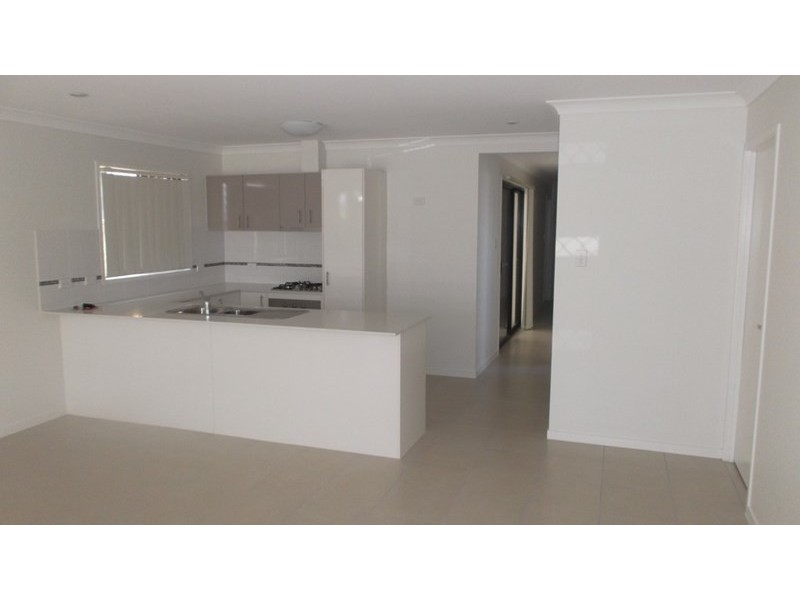 78 Currey Street, Roma QLD 4455