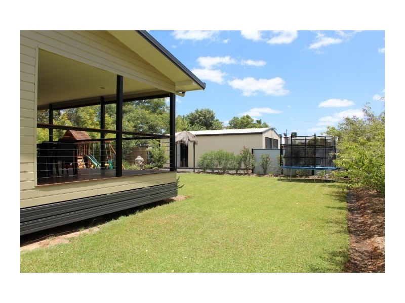 1 Elmer Street, Roma QLD 4455
