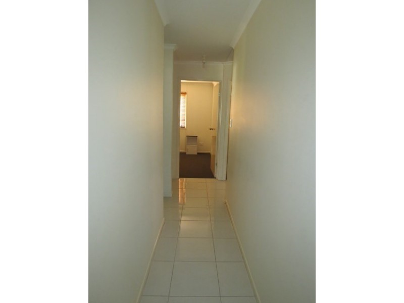 39 Northern Road, Roma QLD 4455