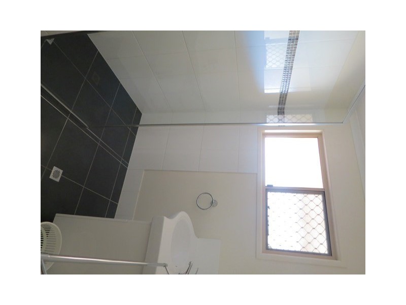 39 Northern Road, Roma QLD 4455