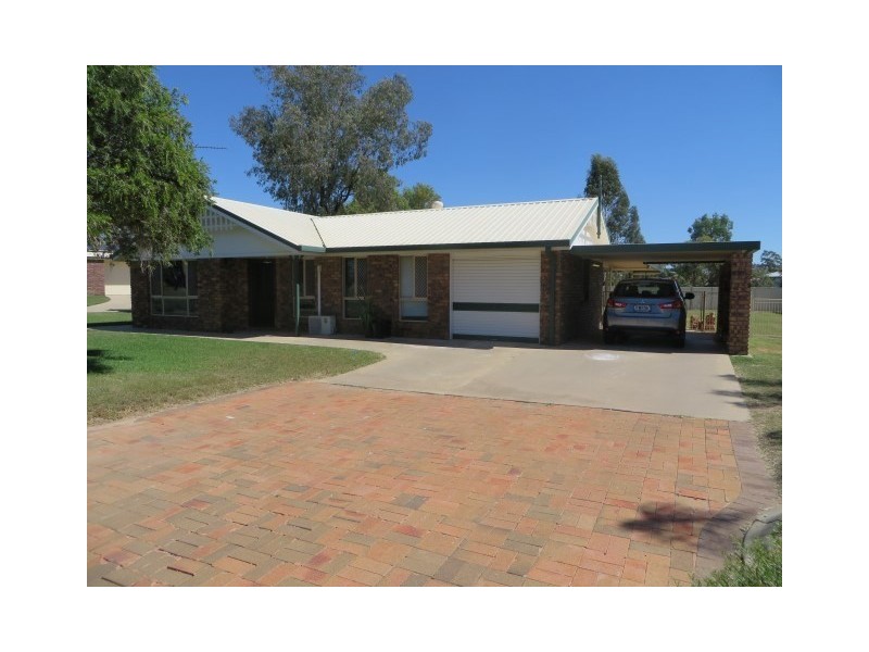 201 Charles Street, Roma QLD 4455