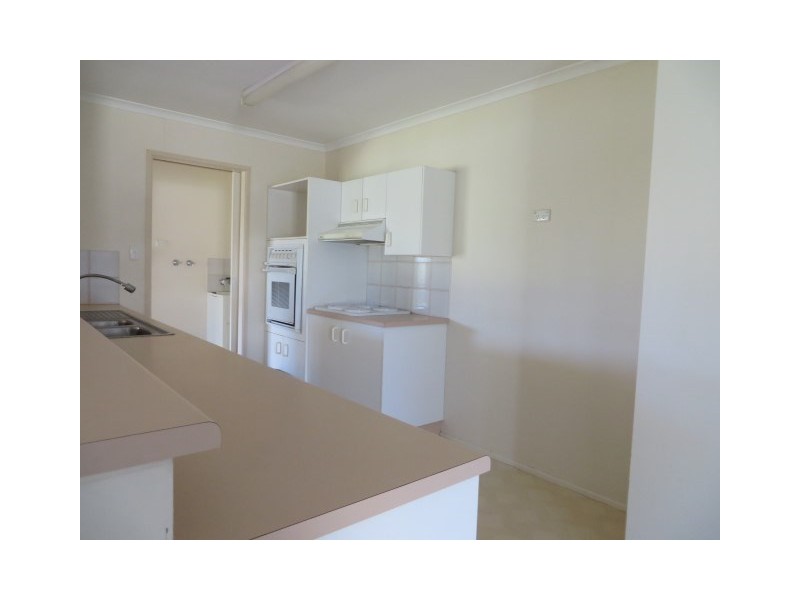 201 Charles Street, Roma QLD 4455