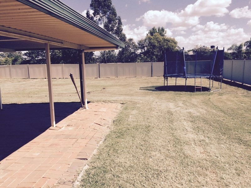 201 Charles Street, Roma QLD 4455