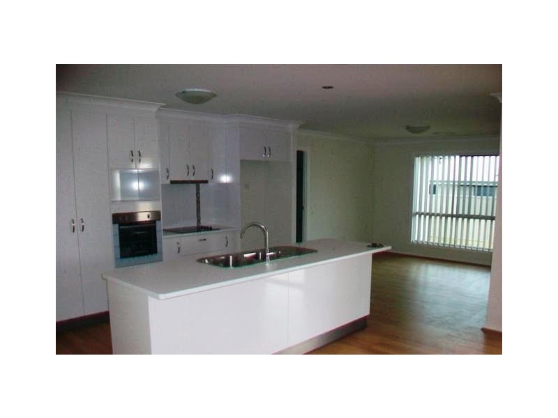 15 Bassett Court, Roma QLD 4455