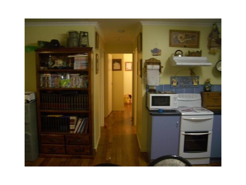 26 Bridge Street, Taroom QLD 4420