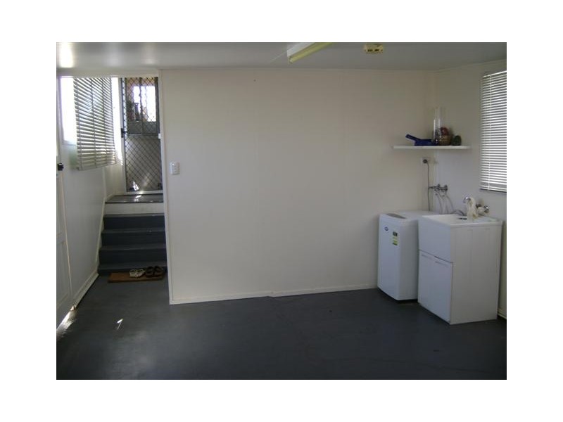 17 Hoffman Street, Roma QLD 4455