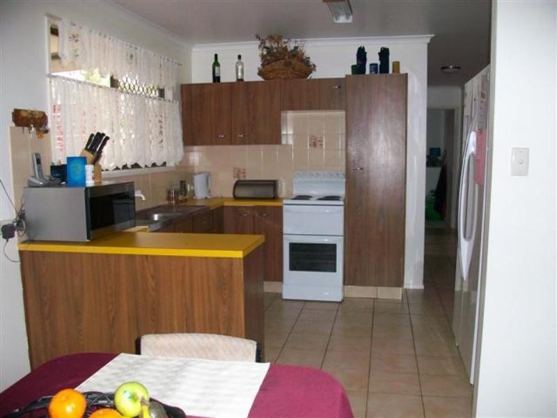 14 Elmer Street, Roma QLD 4455