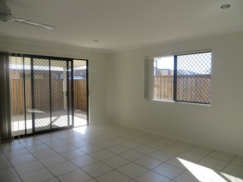 127 Bowen Street, Roma QLD 4455